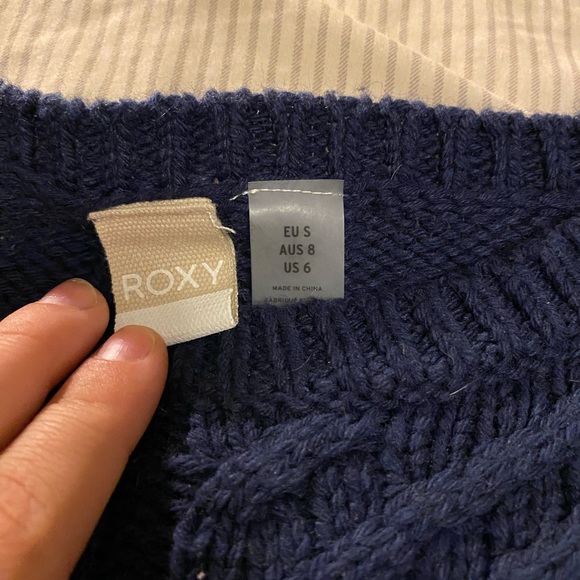 New Roxy sweater - Picture 2 of 2